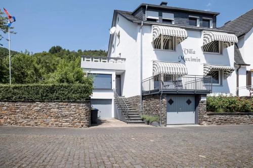 Karden House | Villa Maximin