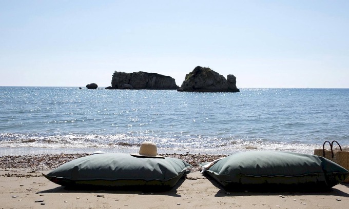 Agios Matthaios Villa | Villa Melitiei beach front