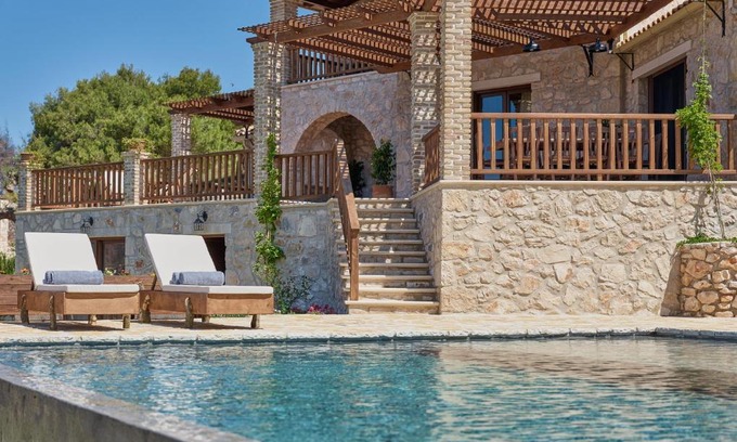 Anafonitria Villa | Villa Meralia