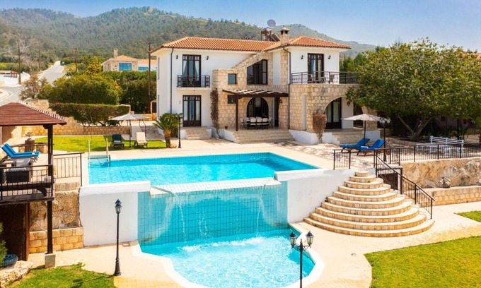Argaka Villa | Villa Minoas - Four Bedroom Villa, Sleeps 10
