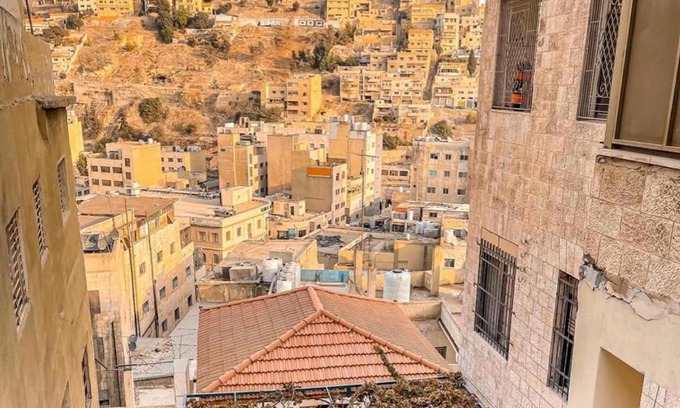 Amman Apartment | Villa Mira Guesthouse 1 - Downtown Central Amman - AL DIYRIH