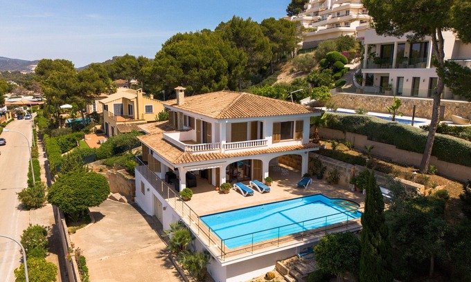 Santa Ponsa Villa | Villa Monsita with pool and panoramic sea views in Nova Santa Ponsa