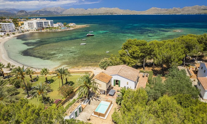 Marina Manresa Villa | Villa Morer Vermell
