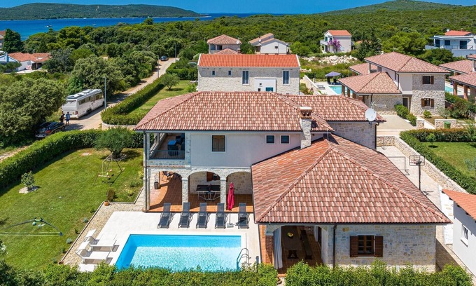 Muline Villa | Villa Muline - four bedroom house with a swimming pool