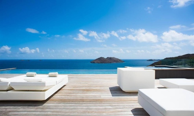 Flamands Villa | Villa My Way in Flamands by Personal Villas - Jacuzzi Overlooking the Sea