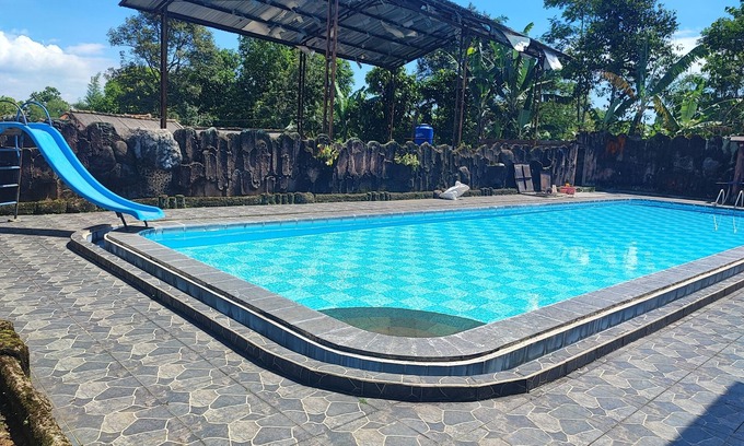 Caringin Villa | Villa Nadhira Syariah