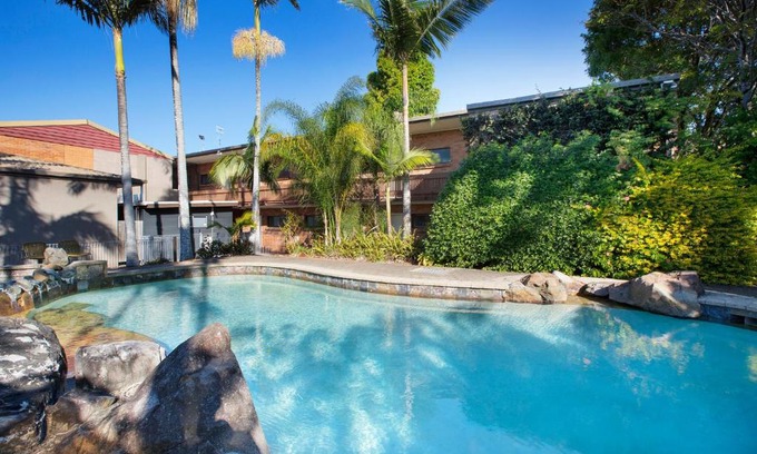 Noosaville Hotel | Villa Noosa Hotel