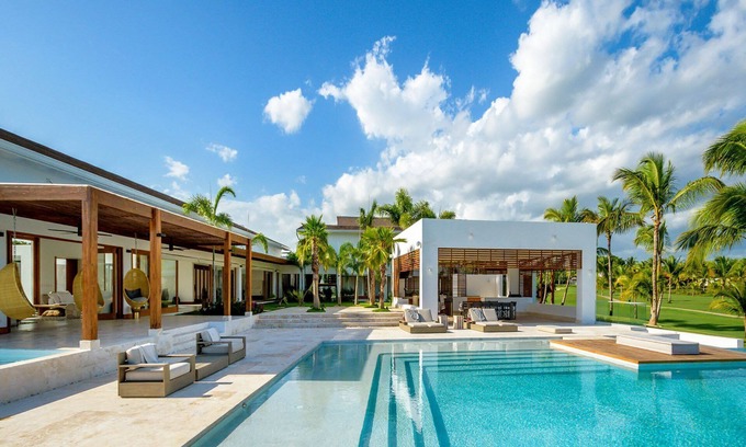 Las Palmas Villa | Villa Nova in Casa de Campo by Personal Villas - World-Class Amenities