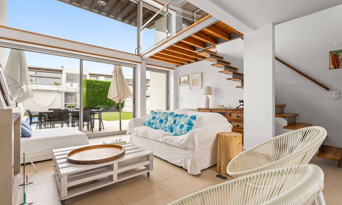Caixas House | Villa Oliveira Beach House