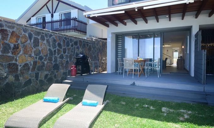 Blue Bay Villa | VILLA ON THE BLUE WATER BAY