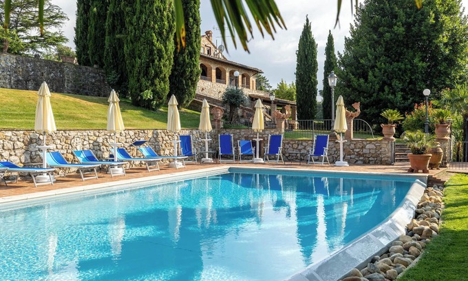 Gambassi Terme Villa | Villa Osservatorio for up to 11 with private pool, 15mins to San Gimignano