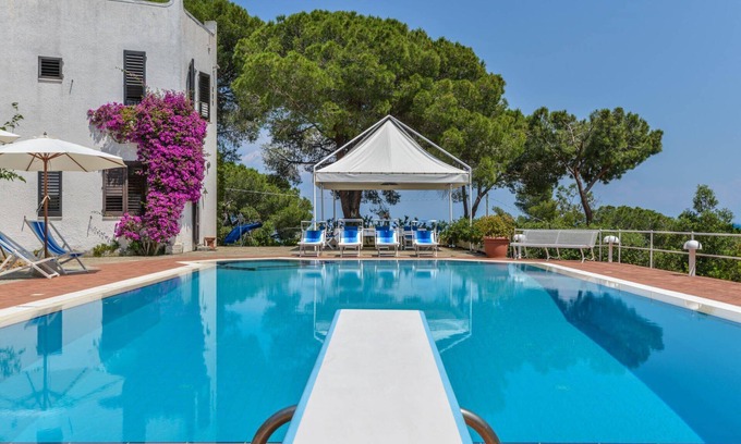 Naregno Villa | Villa Ottagonale, Capo Perla