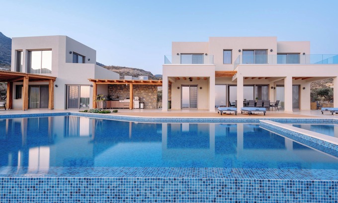 Pefki Villa | Villa Paradiso your luxurious escape - create cherished memories for a lifetime!