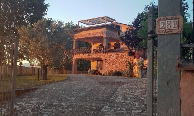 Poggio Mirteto Villa | Villa Pacchini, a complete holiday experience