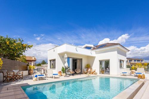 Agios Theodoros Villa | Villa Pacy