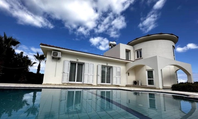 Kyrenia District Villa | Villa Palmer - Luxury Four bed Villa With Pool