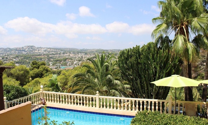 Arnella Villa | Villa Panoramique Avec Piscine Sans vis à vis Proche du Centre et des Plages