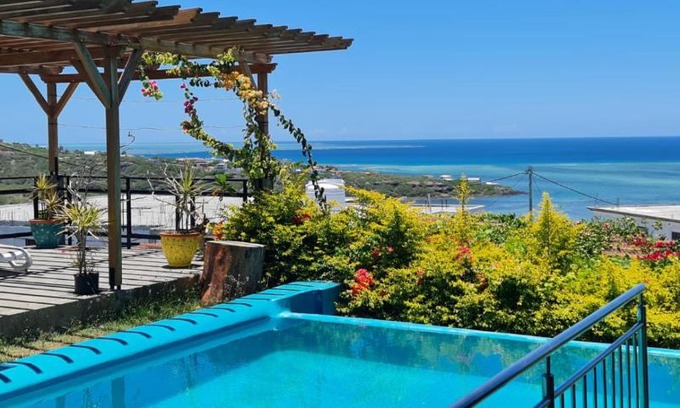Grand Baie-Montagne Goyaves Hotel | Villa Paradise Rodrigues