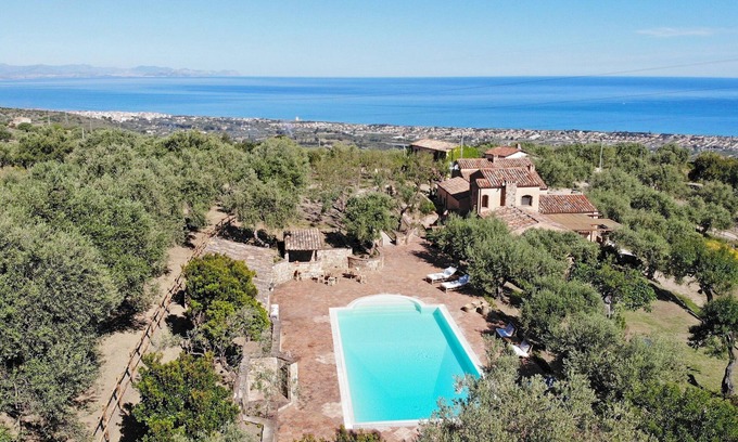 Collesano Villa | Villa Passulunara 14, Emma Villas