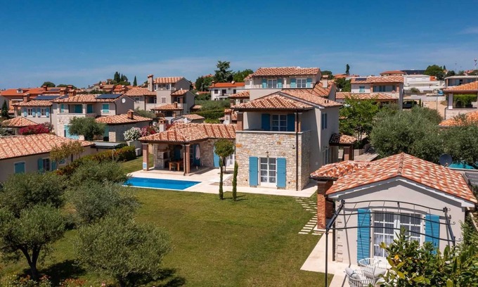Vabriga Villa | Villa Paulina with pool