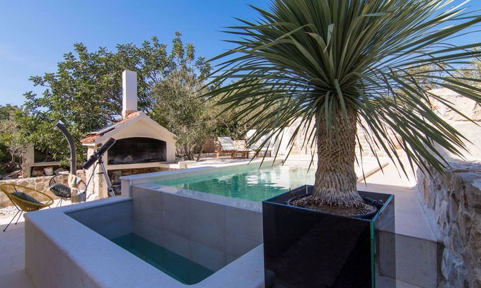 Cove Donja Krusica (Donje selo) Villa | Villa Pearl of Adriatic (10m from sea) - discover something undiscover
