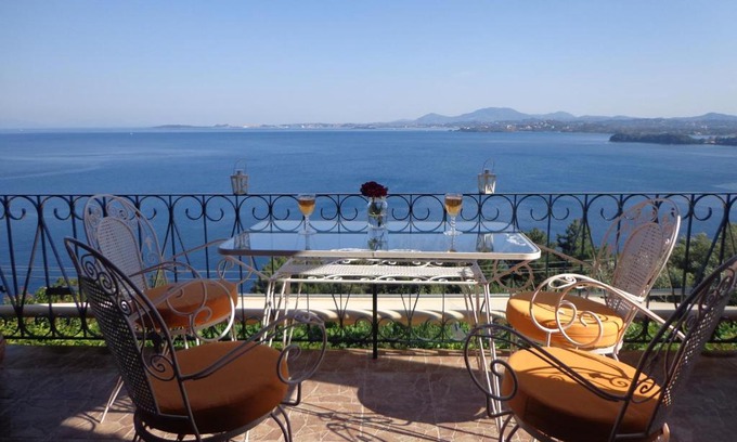Pirgi Villa | Villa Pergola