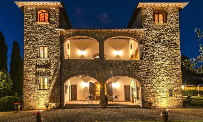 Bucine Villa | Villa Petrea