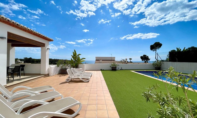 Urbanitzacio la Fustera Villa | Villa PINETS Benissa – Modern, private pool and sea views