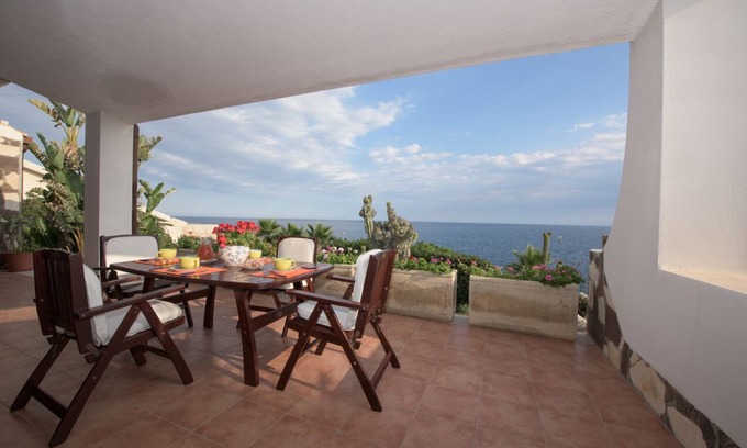Plemmirio Villa | Villa Plemmirio on the sea