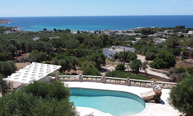 Marina San Gregorio Villa | VILLA POESIA BLU swimming pool and Jacuzzi sea view up to 8 seats and 4000 sqm PARK