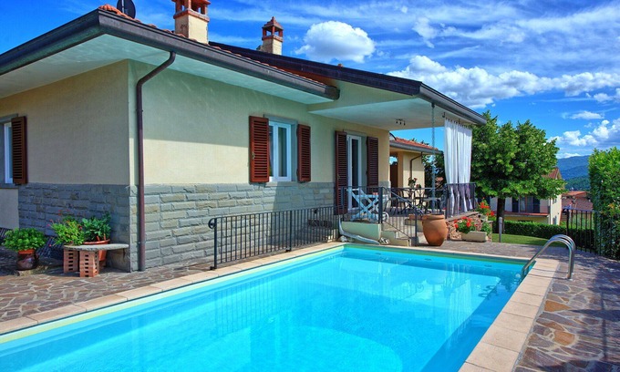 Pratovecchio Villa | Villa Pratovecchio -Holiday Villa Rental in Casentino Valley