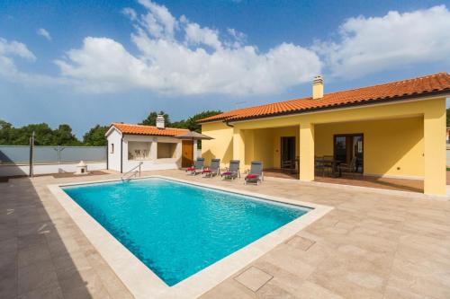 Kringa Villa | Villa Prenci private Pool