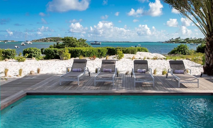 Bellevue Villa | Villa Pure - Luxury beachfront villa with private pool and amazing sea views