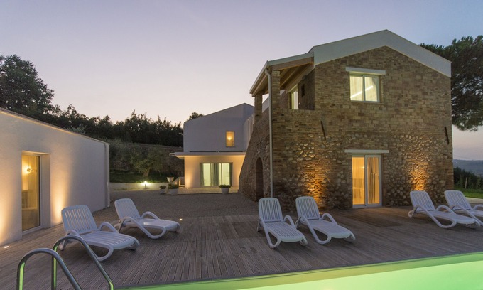 Notaresco House | VILLA RENZO- Notaresco apartment