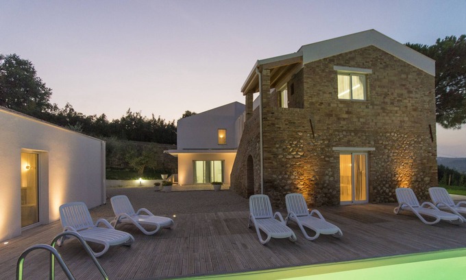 Notaresco Apartment | VILLA RENZO- Pescara apartment