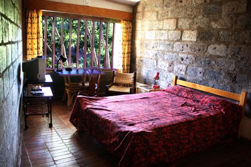 Runda House | Villa Rock Stop Falls Gigiri