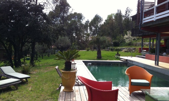 Montferrier-sur-Lez Villa | VILLA ROJA