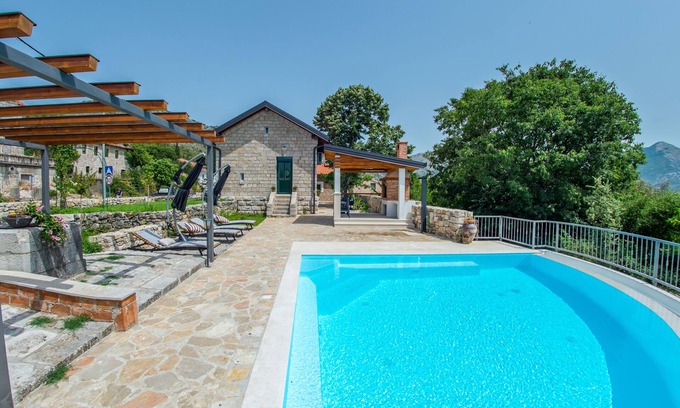 Zavala Villa | Villa Rosa - Ravno