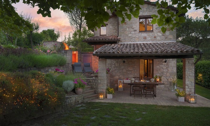 Todi Villa | Villa Rosaspina from 1700's. Private pool, Air-conditioning, Jacuzzi, DSL/Wi-Fi