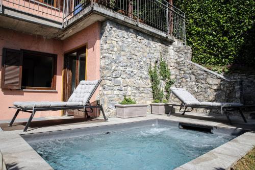 Biazzeno Villa | Villa Roseo