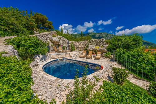 Dunave Krajnje Villa | Villa Royal House