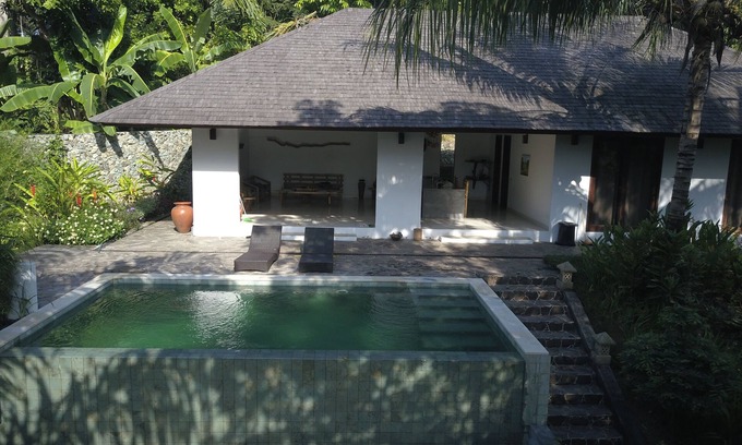 Batu Layar Villa | Villa Rubi