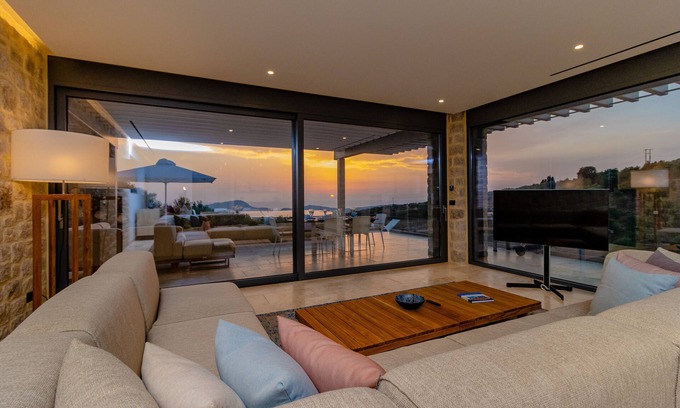 Pylos-Nestoras Villa | Villa Ruby at Messinian Nest
