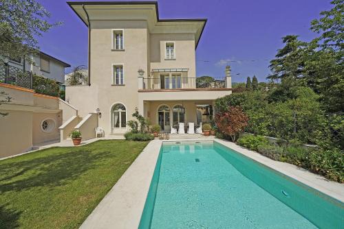 Roe Apartment | Villa San Carlo - Gardagate