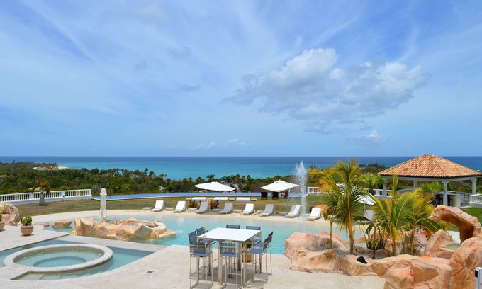 Plum Bay Villa | Villa Sandyline - Prestigious serviced villa with breathtaking ocean views