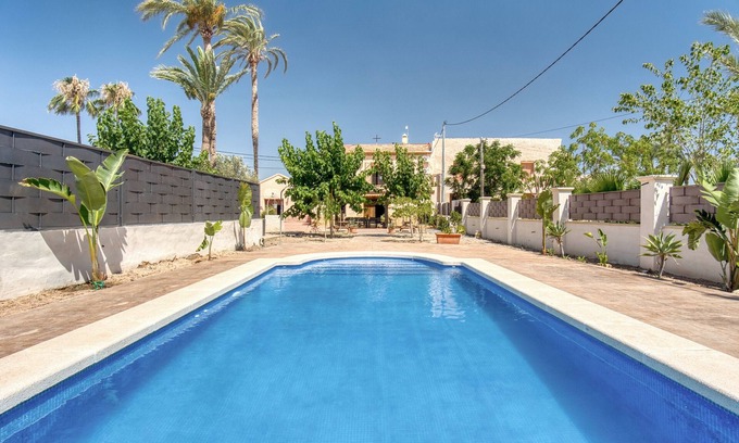 Valverde Alto Villa | Villa 'Santa Creu' with Private Pool, Wi-Fi and Air Conditioning