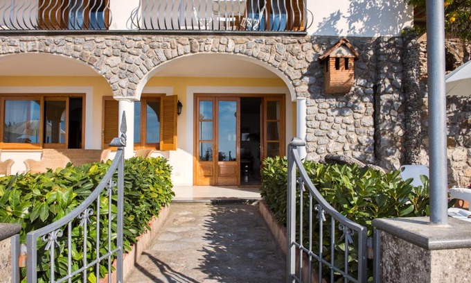 Path of the Gods Villa | Villa Savina - Elegant Family Villa Overlooks Amalfi Coast -