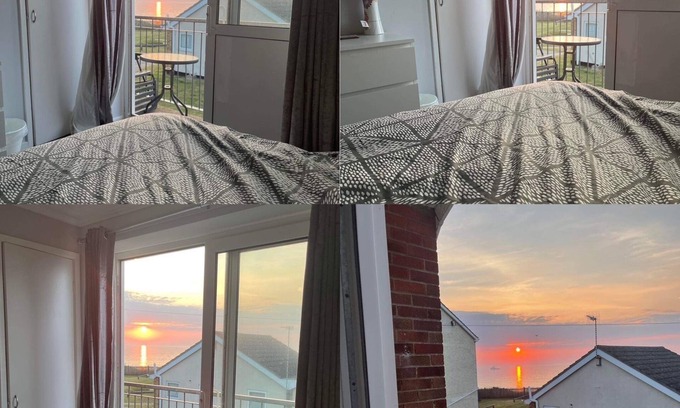 Hopton Villa | Villa sea View 3-bed Heated Pool eat bar Kids Park