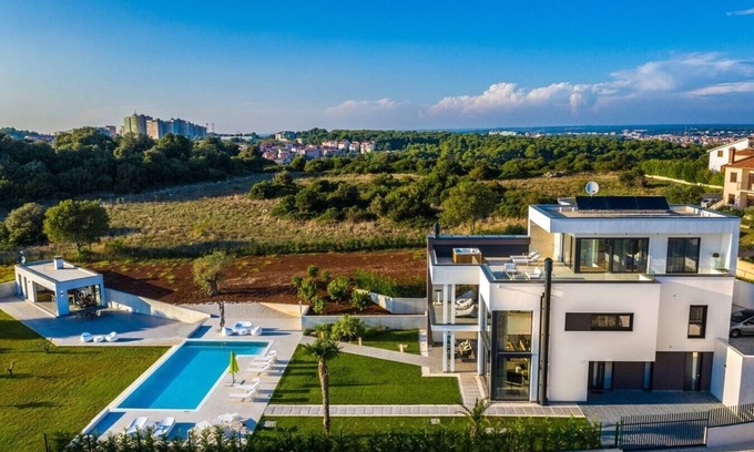 Vintijan Villa | Villa Seada - Private villa with pool and jacuzzi