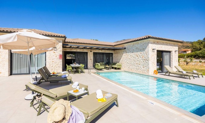 Kateleios Villa | Villa Selena - Three Bedroom Villa, Sleeps 6